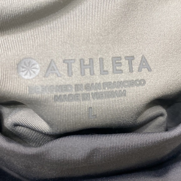 Athleta grey crop leggings size large. - Picture 6 of 14